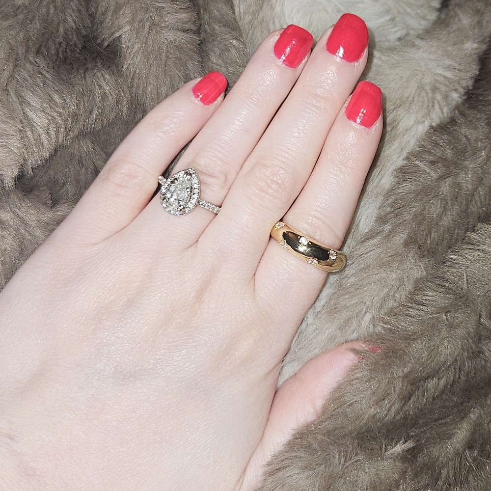 Celestial Star Ring - Golden Aura - Picture 4 of 12